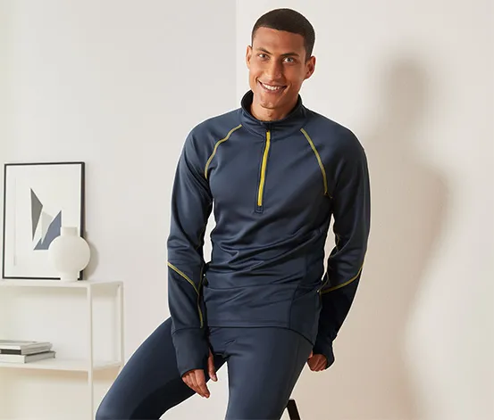 Titelseite 46 Titelseite -Funktionsshirts Verkaufsgeschäft 423213