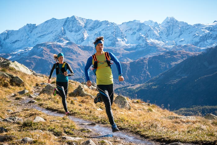 Titelseite 47 Titelseite -Funktionsshirts Verkaufsgeschäft 6566