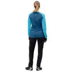 Norrøna Women's Fjørå Equaliser Lightweight Long Sleeve - Radtrikot 9 Norrøna Women's Fjørå Equaliser Lightweight Long Sleeve - Radtrikot -Funktionsshirts Verkaufsgeschäft norroena womens fjoeraa equaliser lightweight long sleeve radtrikot detail 4